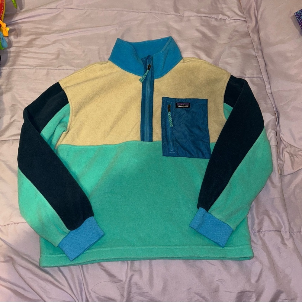 Patagonia girls pullover